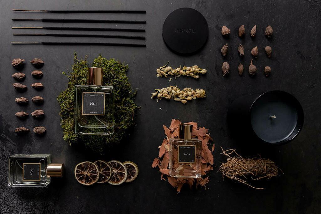 Les Deux No 1 - Jasmine, Cedar, Incense & Vetiver - Les Deux Fragrances